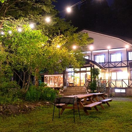 Kizuna Lodge & Bbq Centre Hakuba Kültér fotó